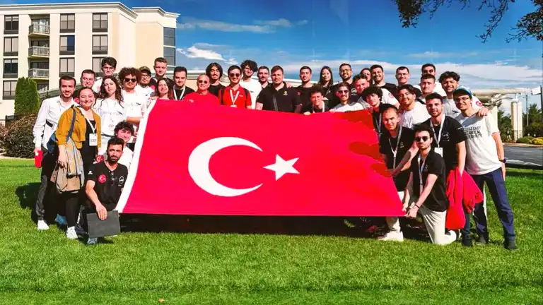 Türk Takımları ABD'de Uydu Yarışmasında Parladı!